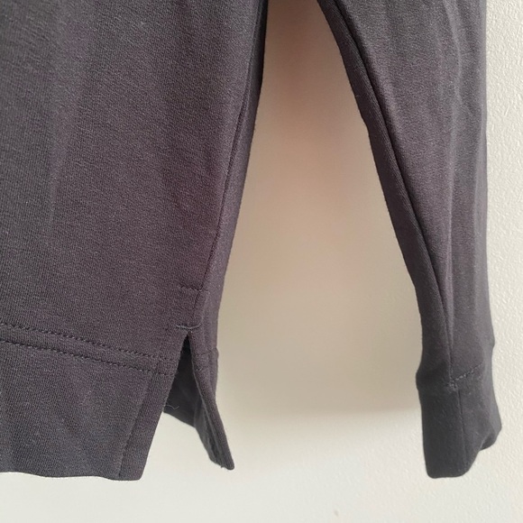 Lou & Grey Black Signaturesoft Sweatshirt Size XS New With Tag - Picture 8 of 11